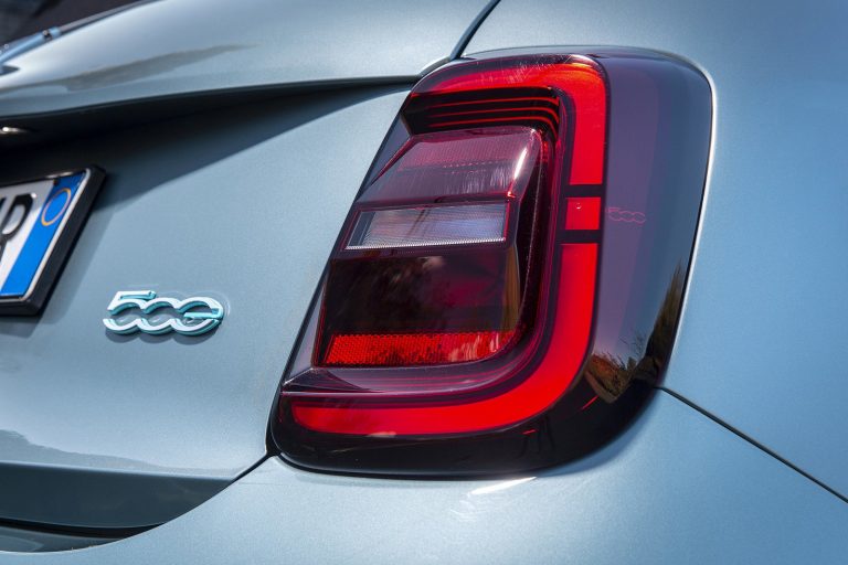 Fiat 500 Electric Cabriolet - Mobilsiden.dk