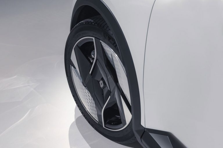 Renault Scenic E-Tech Electric - Mobilsiden.dk