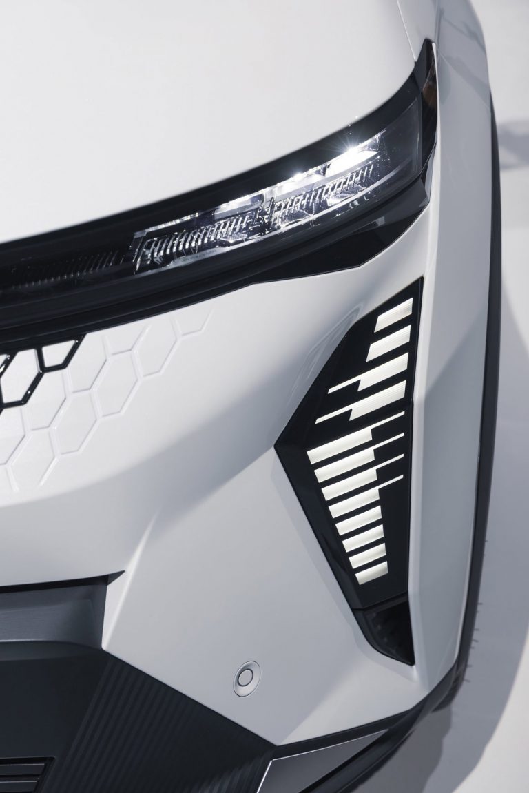 Renault Scenic E-Tech Electric - Mobilsiden.dk