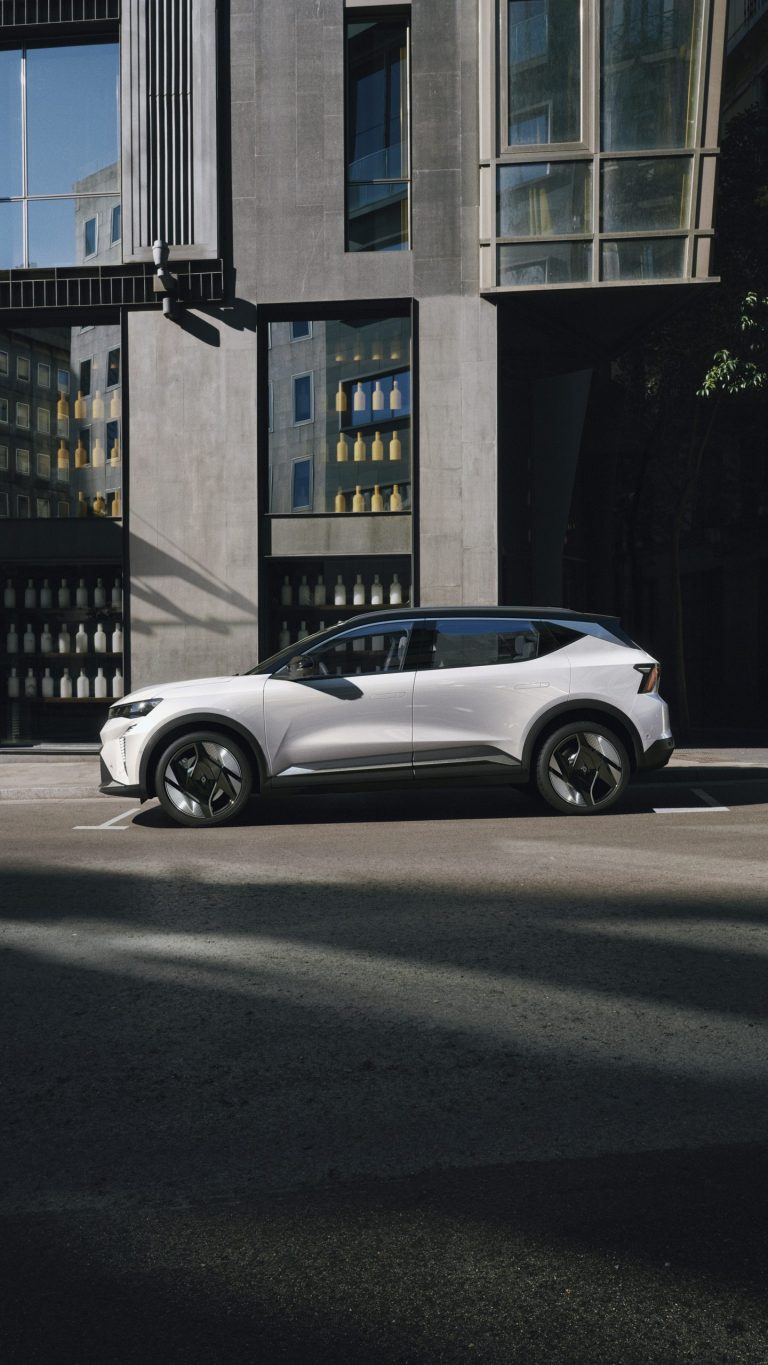 Renault Scenic E-Tech Electric - Mobilsiden.dk