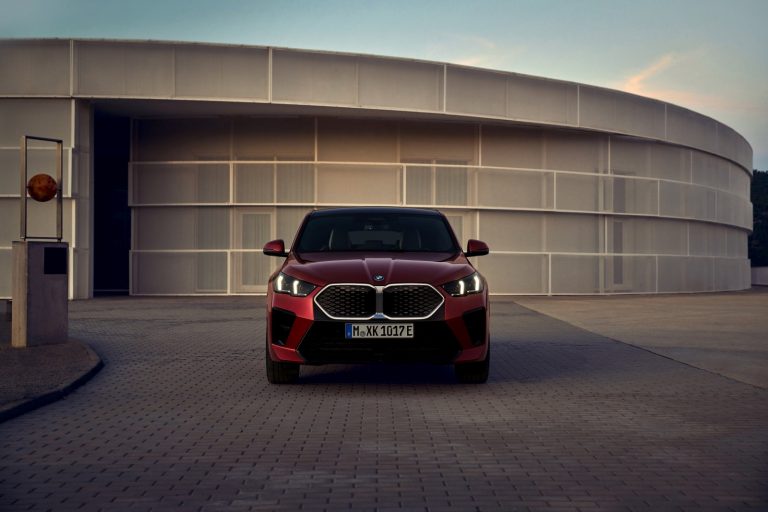 BMW iX2 - Mobilsiden.dk