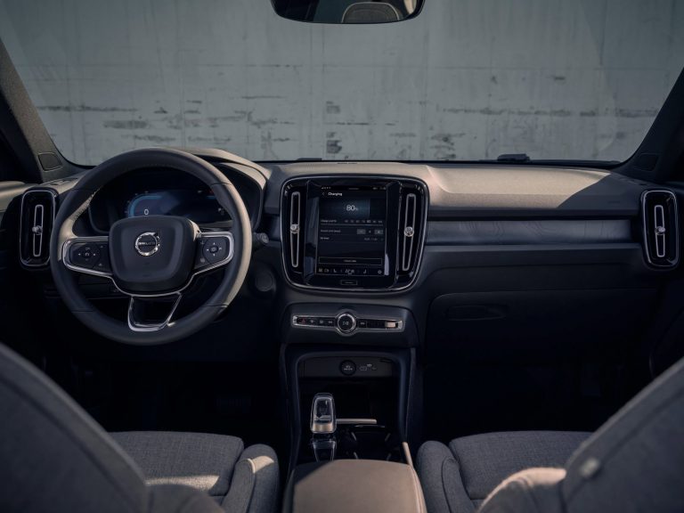 Volvo XC40 Recharge - Mobilsiden.dk