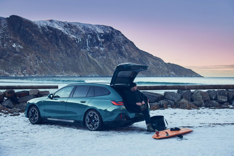 BMW i5 Touring - Mobilsiden.dk