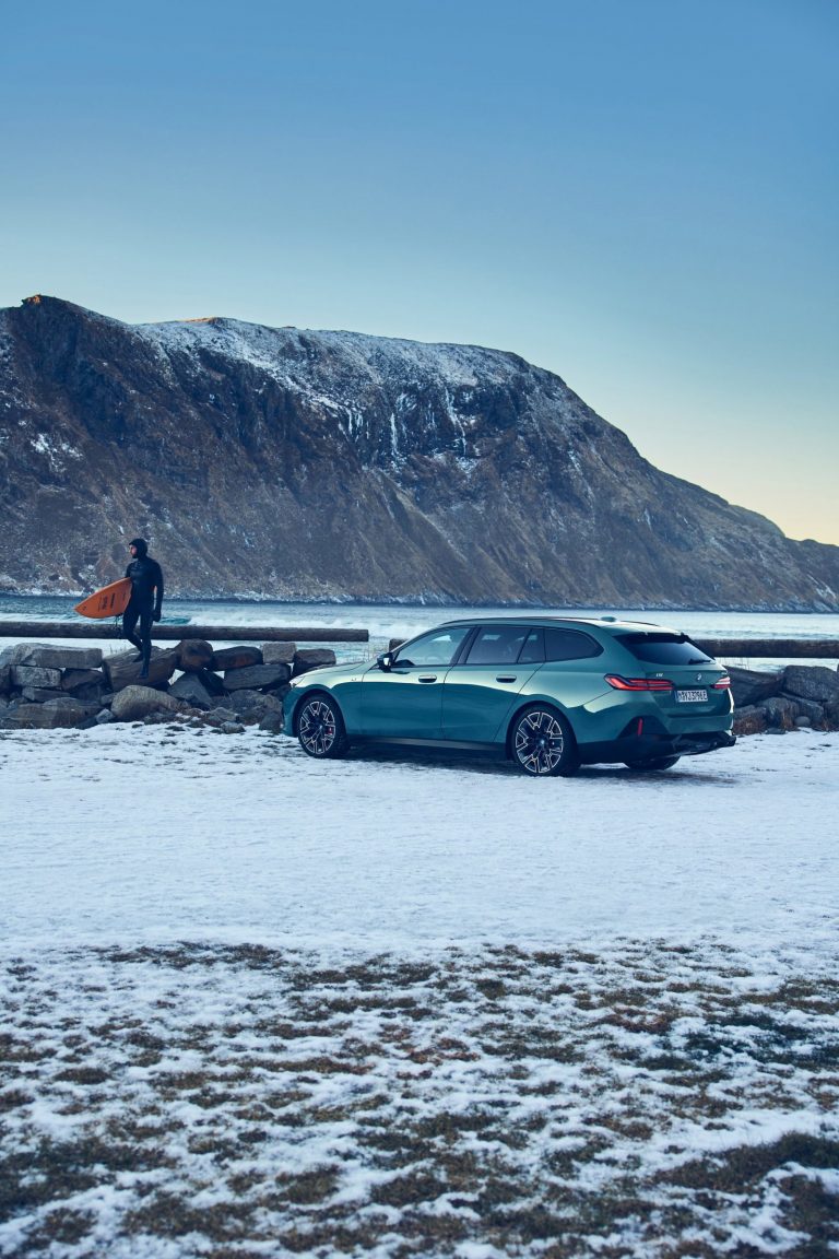 BMW i5 Touring - Mobilsiden.dk
