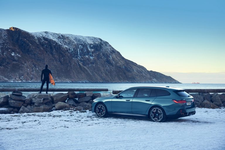 BMW i5 Touring - Mobilsiden.dk