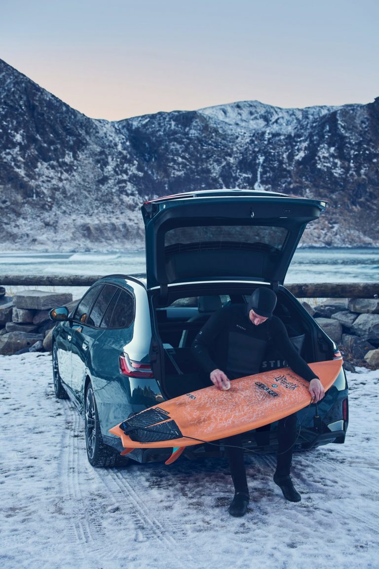 BMW i5 Touring - Mobilsiden.dk