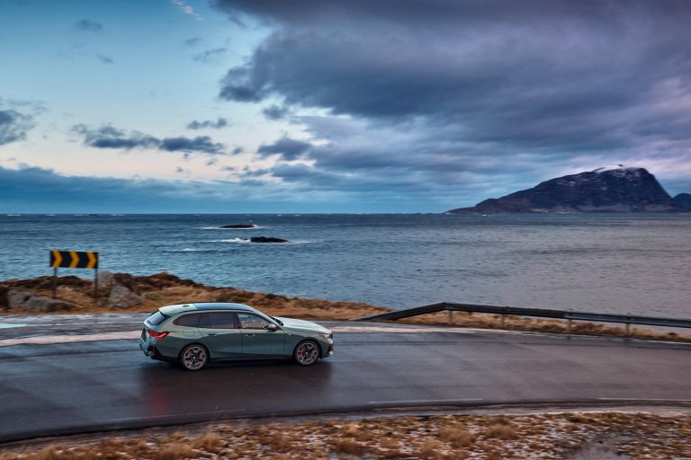 BMW i5 Touring - Mobilsiden.dk