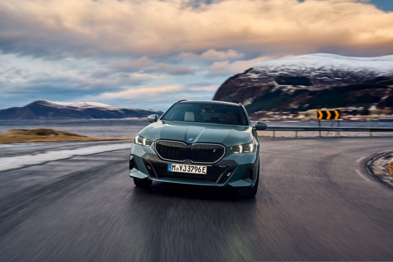 BMW i5 Touring - Mobilsiden.dk