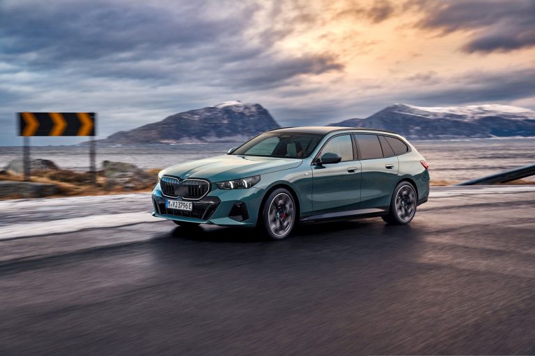 BMW i5 Touring - Mobilsiden.dk