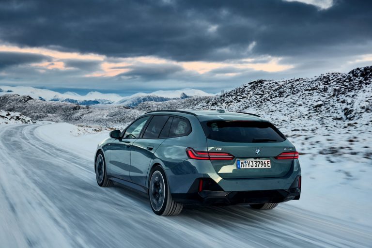 BMW i5 Touring - Mobilsiden.dk