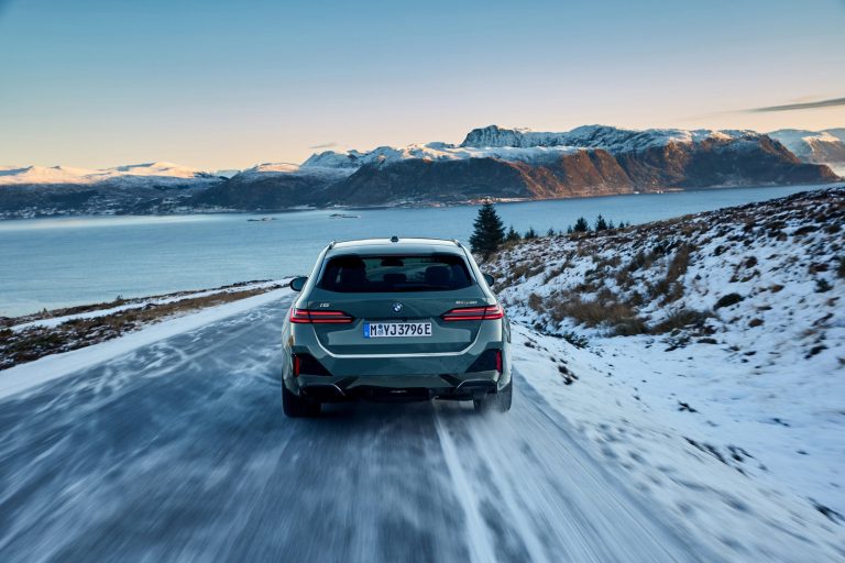 BMW i5 Touring - Mobilsiden.dk