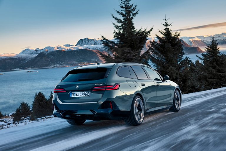 BMW i5 Touring - Mobilsiden.dk