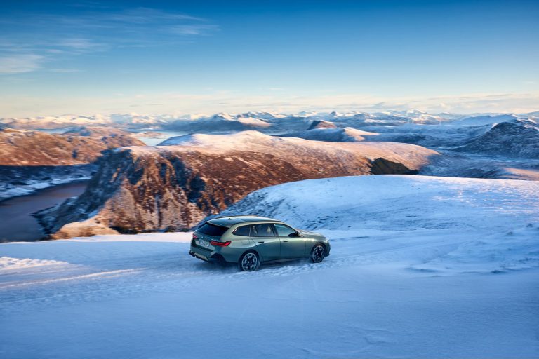 BMW i5 Touring - Mobilsiden.dk