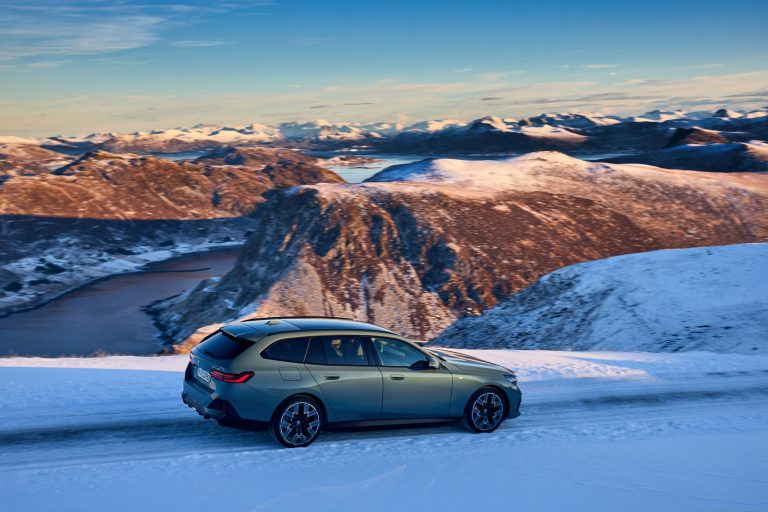 BMW i5 Touring - Mobilsiden.dk