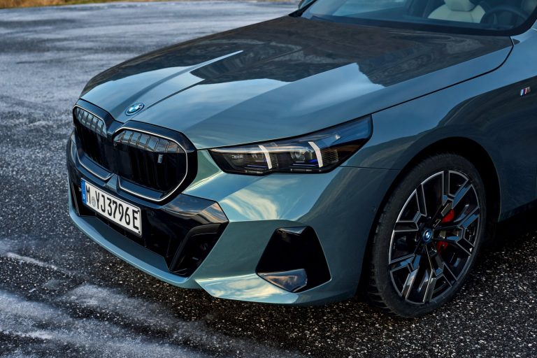 BMW i5 Touring - Mobilsiden.dk