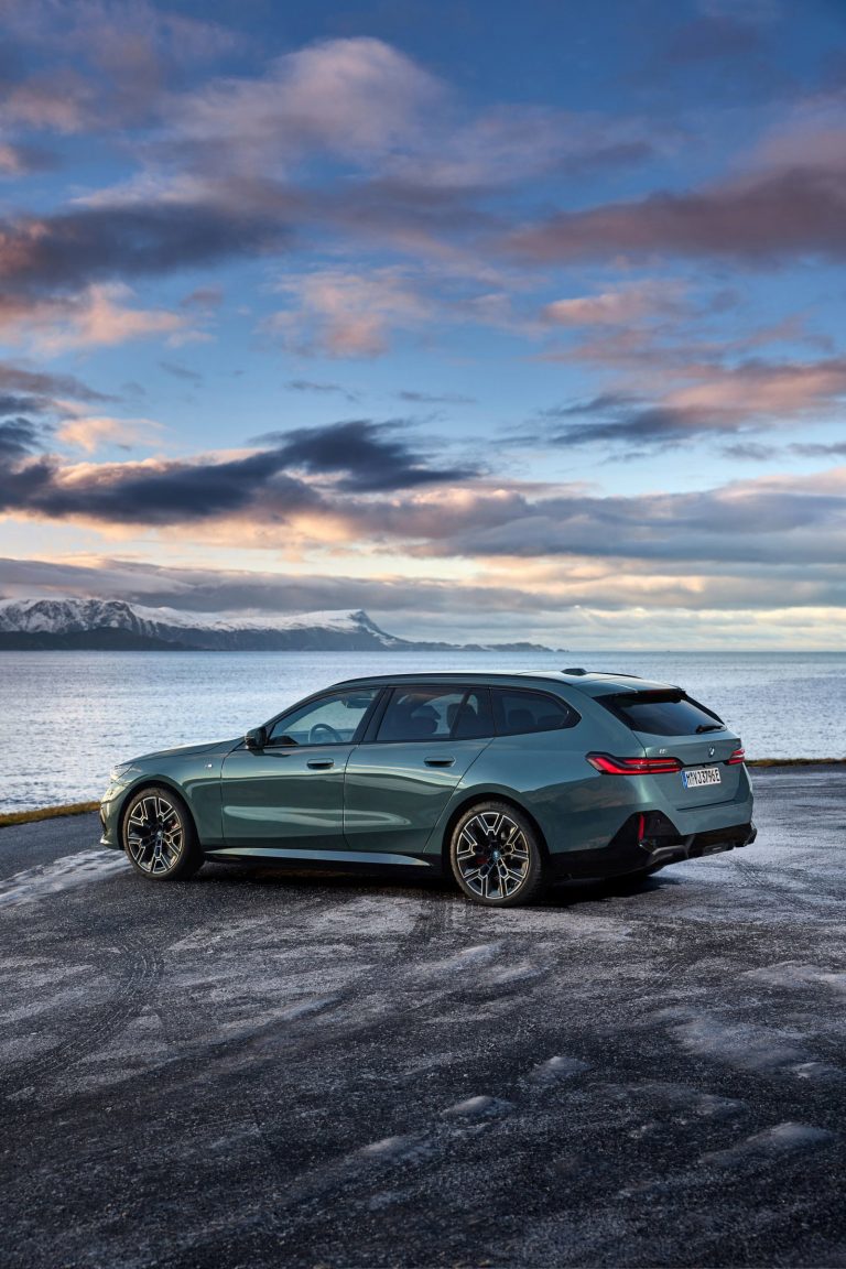 BMW i5 Touring - Mobilsiden.dk