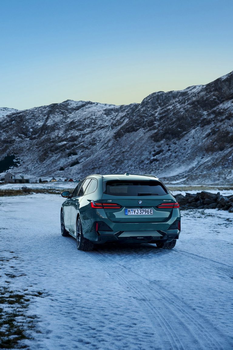 BMW i5 Touring - Mobilsiden.dk