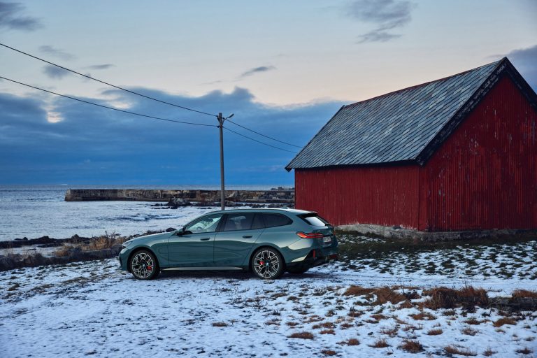 BMW i5 Touring - Mobilsiden.dk