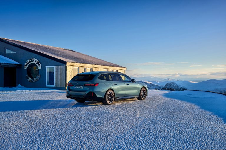 BMW i5 Touring - Mobilsiden.dk