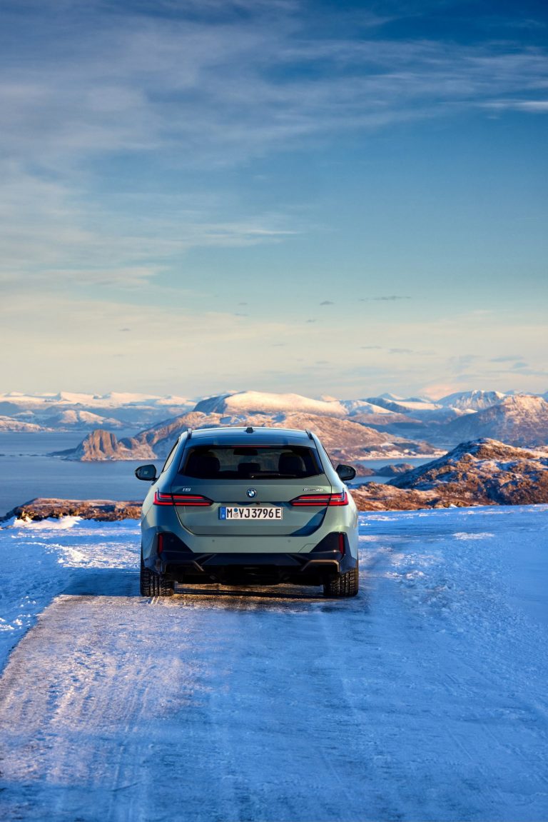 BMW i5 Touring - Mobilsiden.dk