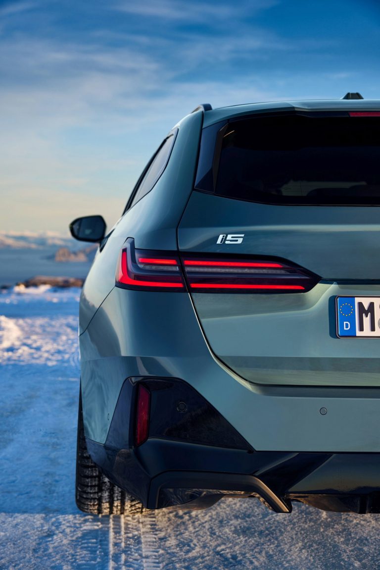 BMW i5 Touring - Mobilsiden.dk