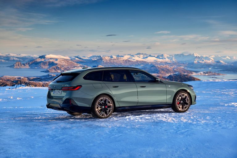BMW i5 Touring - Mobilsiden.dk