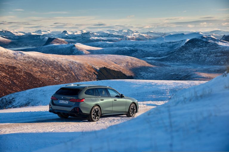 BMW i5 Touring - Mobilsiden.dk