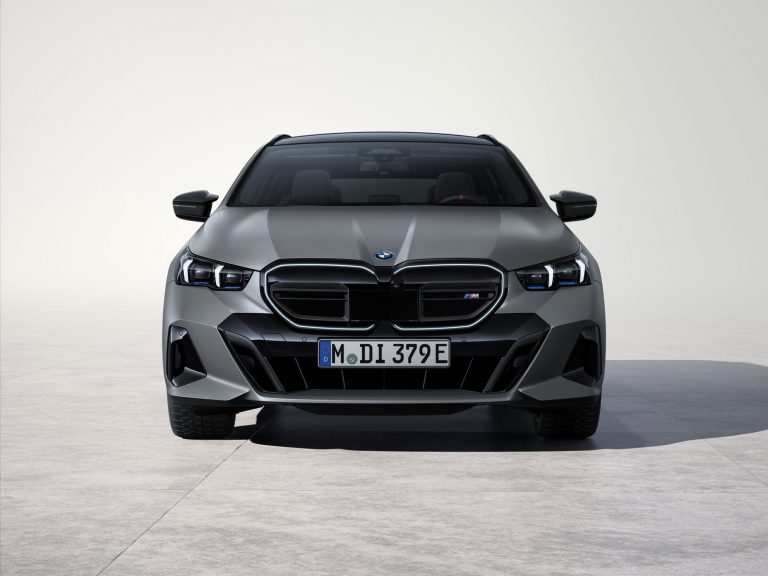 BMW i5 Touring - Mobilsiden.dk