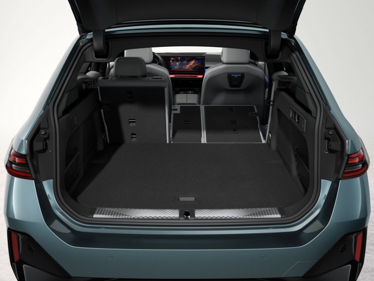 BMW i5 Touring - Mobilsiden.dk