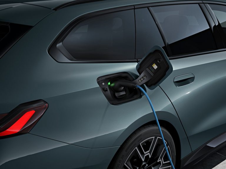 BMW i5 Touring - Mobilsiden.dk