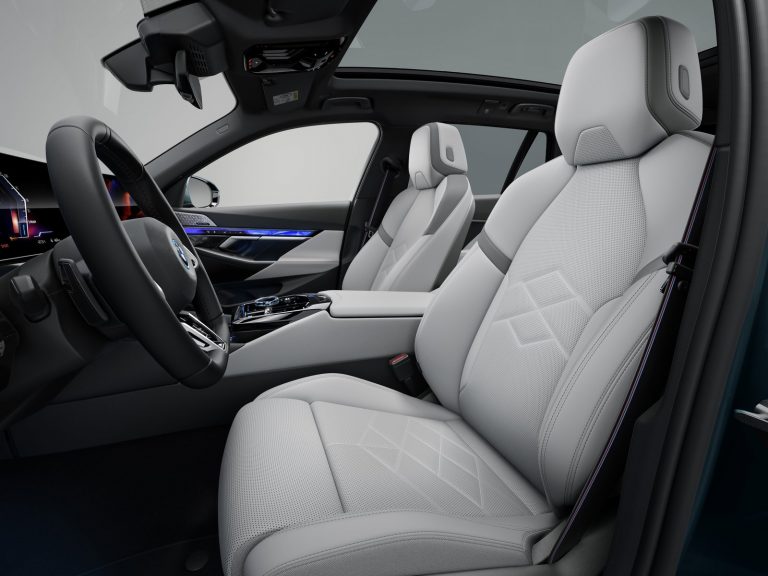 BMW i5 Touring - Mobilsiden.dk