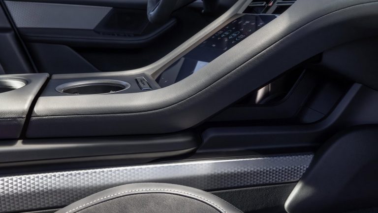 Porsche Taycan - Mobilsiden.dk