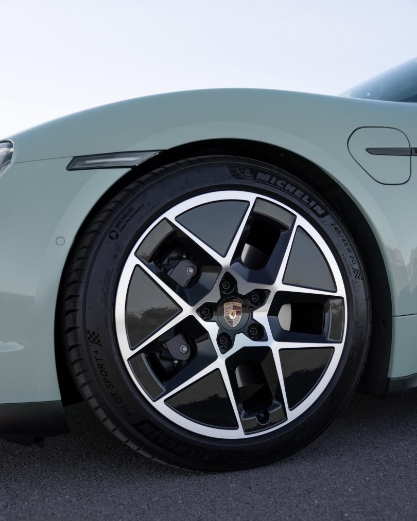 Porsche Taycan - Mobilsiden.dk