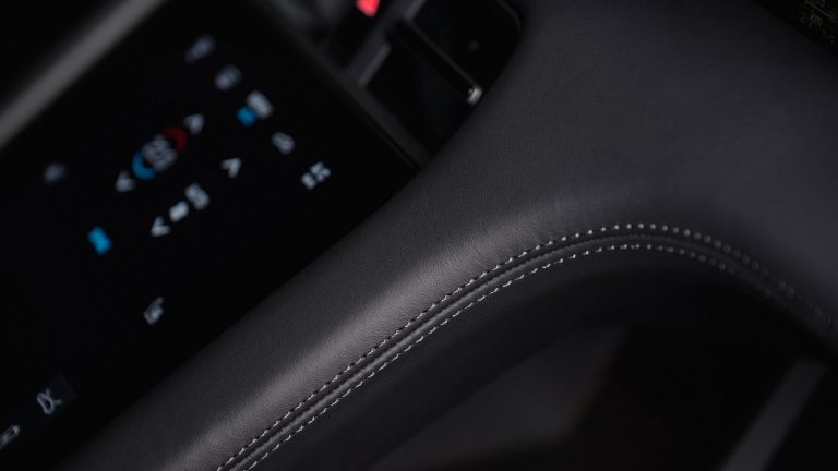 Porsche Taycan Sport Turismo - Mobilsiden.dk