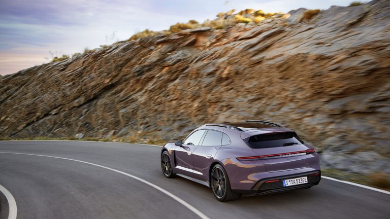 Porsche Taycan Sport Turismo - Mobilsiden.dk