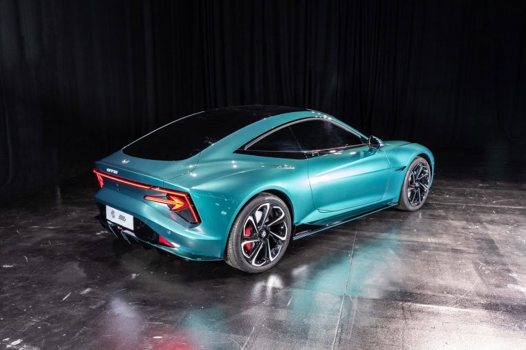 MG Cyber ​​GTS - Mobilsiden.dk