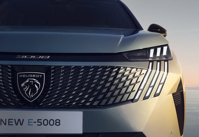 Peugeot e-5008 - Mobilsiden.dk