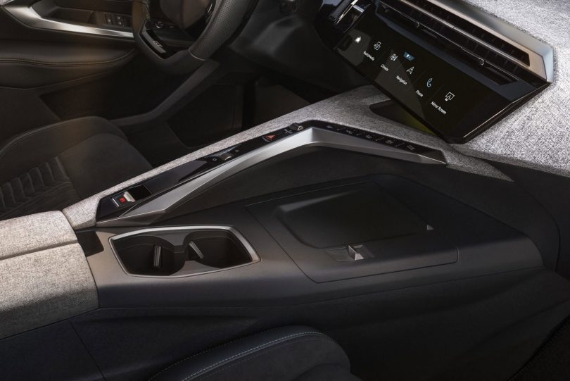Peugeot e-5008 - Mobilsiden.dk