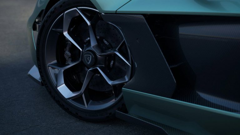 Rimac Nevera R - Mobilsiden.dk