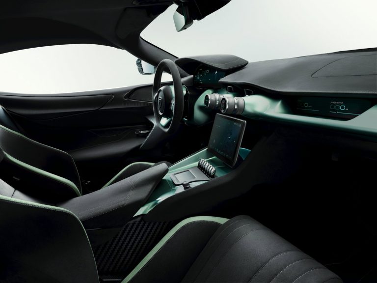 Rimac Nevera R - Mobilsiden.dk