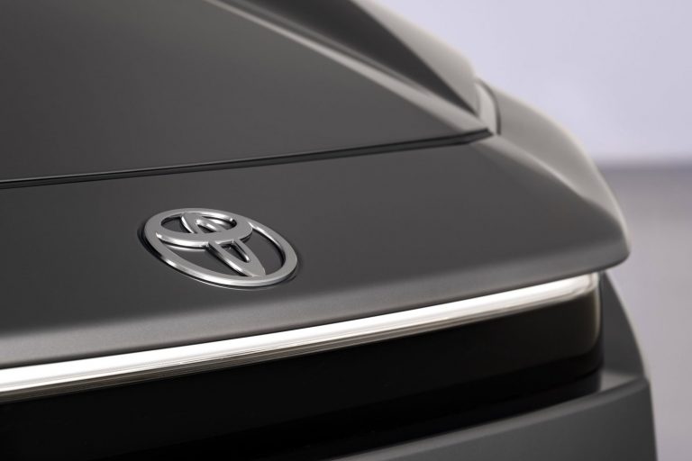 Toyota bZ4X - Mobilsiden.dk
