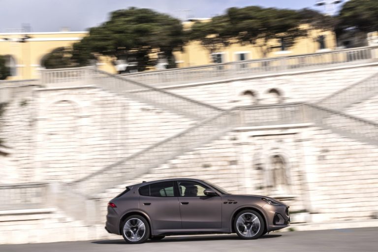 Maserati Grecale Folgore - Mobilsiden.dk