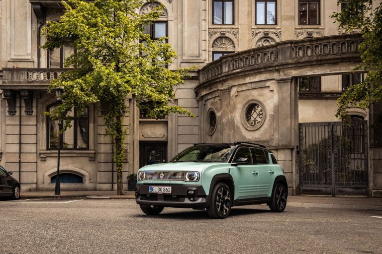 Renault 4 E-Tech Electric - Mobilsiden.dk