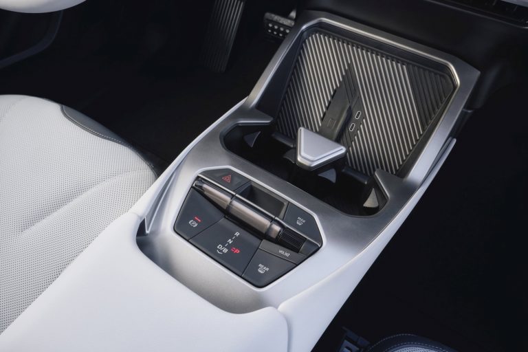BMW iX3 - Mobilsiden.dk