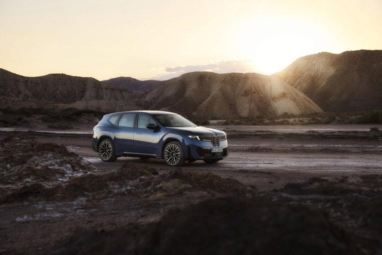 BMW iX3 - Mobilsiden.dk