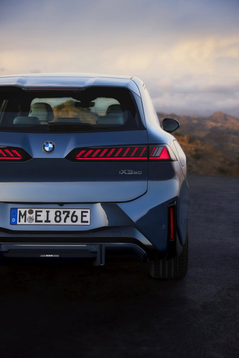 BMW iX3 - Mobilsiden.dk
