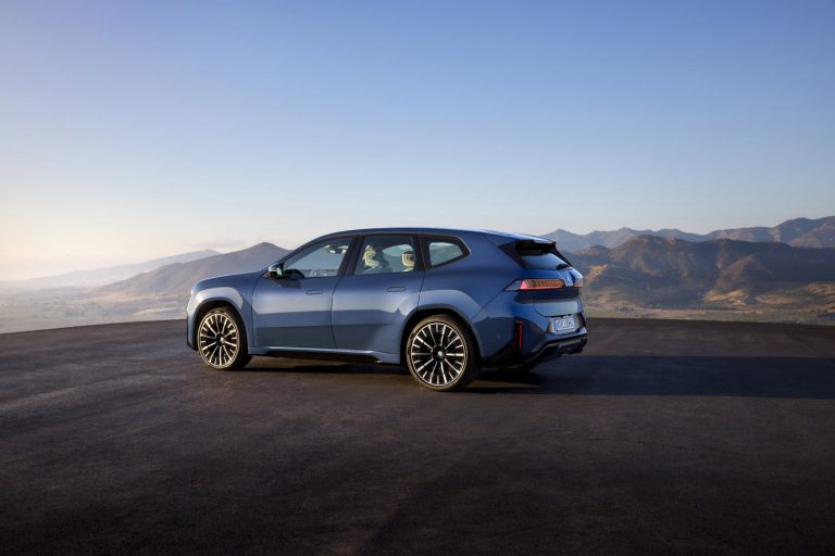 BMW iX3 - Mobilsiden.dk