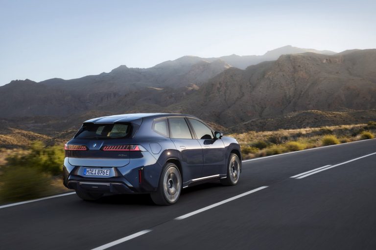 BMW iX3 - Mobilsiden.dk