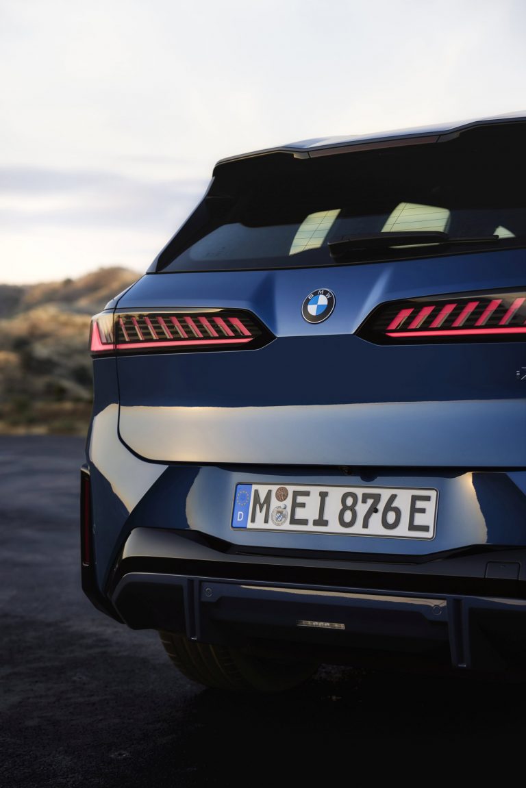 BMW iX3 - Mobilsiden.dk