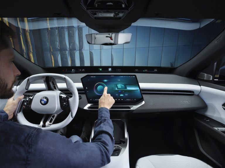 BMW iX3 - Mobilsiden.dk